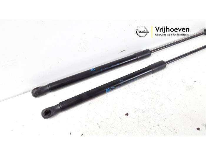 Pair Of LORO Tailgate Gas Struts – Fits Opel Astra Hatchback – 132743 Replacement 2 thumbnail image