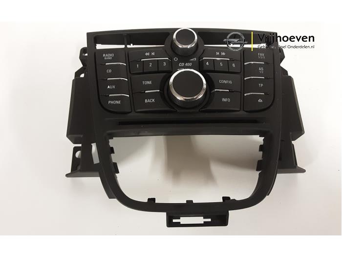 Radio control panel from a Opel Cascada 2.0 CDTI 16V 2013