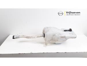 Usagé Réservoir lave-glace avant Opel Combo Tour 1.3 CDTI 16V ecoFlex Prix € 45,00 Règlement à la marge proposé par Autodemontage Vrijhoeven B.V.