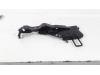 Tailgate hinge from a Opel Tigra Twin Top, 2004 / 2010 1.4 16V, Convertible, Petrol, 1.364cc, 66kW (90pk), FWD, Z14XEP; EURO4, 2004-06 / 2010-12 2007