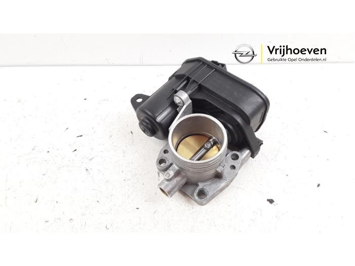 Throttle body from a Opel Corsa F (UB/UH/UP) 1.2 12V 75 2020