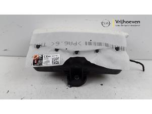 Gebrauchte Airbag rechts (Armaturenbrett) Opel Adam 1.2 16V Preis € 150,00 Margenregelung angeboten von Autodemontage Vrijhoeven B.V.