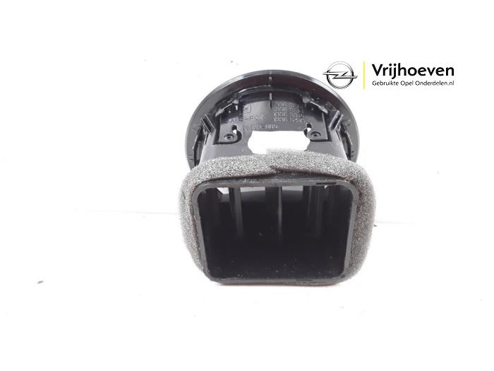 Dashboard vent from a Opel Adam 1.2 16V 2015