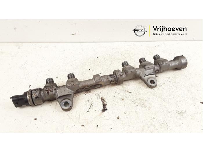 Usagé Système d'injection Opel Corsa D 1.3 CDTi 16V ecoFLEX Prix € 30,00 Règlement à la marge proposé par Autodemontage Vrijhoeven B.V.