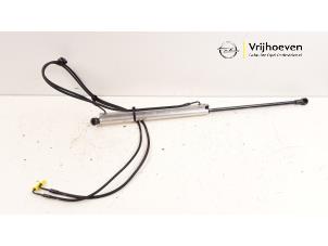 Used Rear gas strut, right Opel Tigra Twin Top 1.4 16V Price € 45,00 Margin scheme offered by Autodemontage Vrijhoeven B.V.
