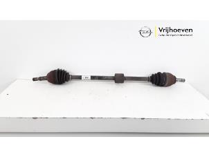 Used Front drive shaft, right Opel Astra H Twin Top (L67) 1.8 16V Price € 30,00 Margin scheme offered by Autodemontage Vrijhoeven B.V.