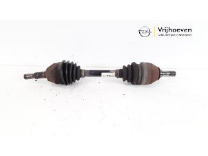 Used Front drive shaft, left Opel Astra H Twin Top (L67) 1.8 16V Price € 50,00 Margin scheme offered by Autodemontage Vrijhoeven B.V.