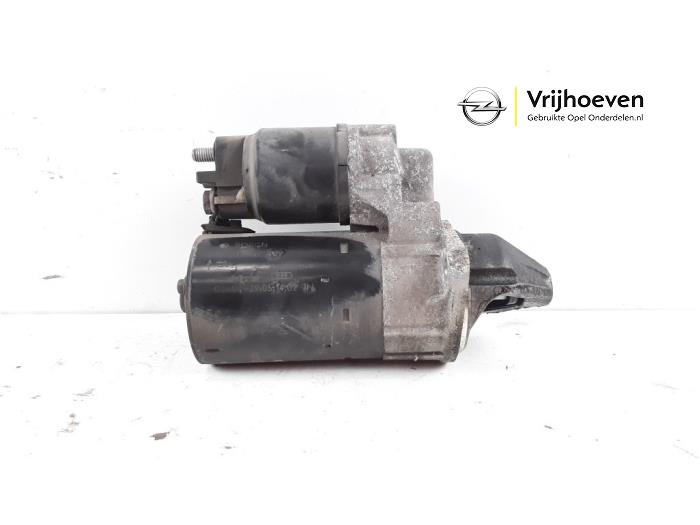 Usagé Démarreur Opel Agila (A) 1.0 12V Twin Port Prix € 15,00 Règlement à la marge proposé par Autodemontage Vrijhoeven B.V.