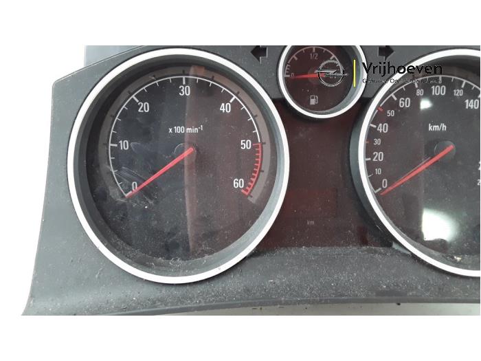 Odometer KM from a Opel Astra 2004
