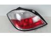 Taillight, left from a Opel Astra H (L48), 2004 / 2014 1.7 CDTi 16V, Hatchback, 4-dr, Diesel, 1,686cc, 59kW (80pk), FWD, Z17DTL; EURO4, 2004-03 / 2010-10 2004