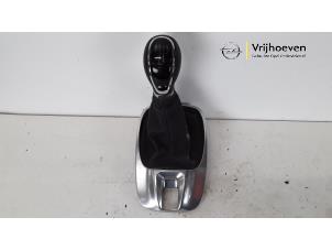 Used Gear stick knob Opel Meriva 1.4 16V Ecotec Price € 20,00 Margin scheme offered by Autodemontage Vrijhoeven B.V.