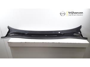 Used Cowl top grille Opel Corsa E 1.4 16V Price € 20,00 Margin scheme offered by Autodemontage Vrijhoeven B.V.