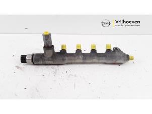 Used Fuel injector nozzle Opel Meriva 1.7 CDTI 16V Price € 50,00 Margin scheme offered by Autodemontage Vrijhoeven B.V.