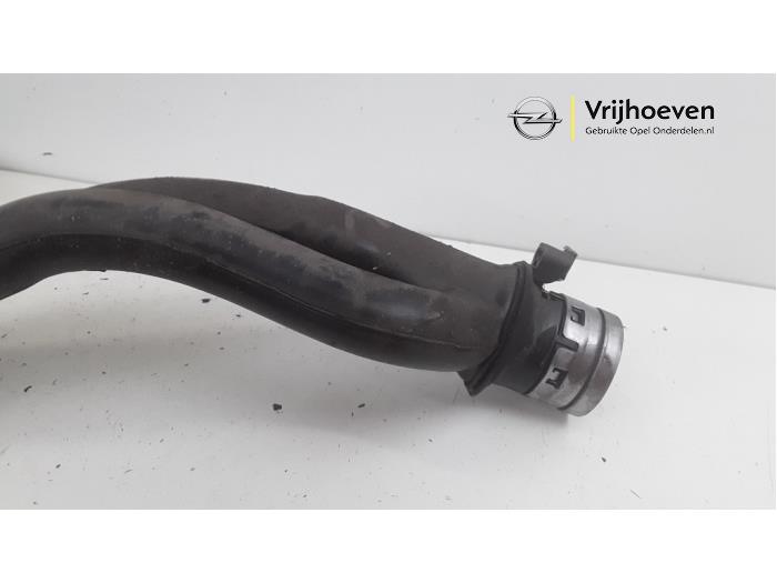 Fuel tank filler pipe Opel Corsa E 1.3 CDTi 16V ecoFLEX - 13204568