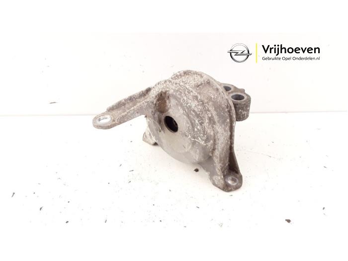 Gebrauchte Motorlager Opel Astra H Twin Top (L67) 1.8 16V Preis € 10,00 Margenregelung angeboten von Autodemontage Vrijhoeven B.V.