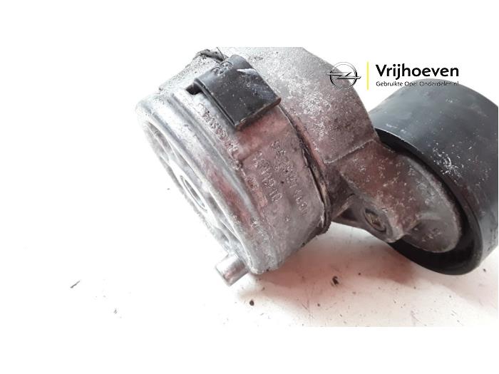 Rouleau tendeur courriere de multi d'un Opel Crossland (X) 1.2 Turbo 12V Euro 6 2019