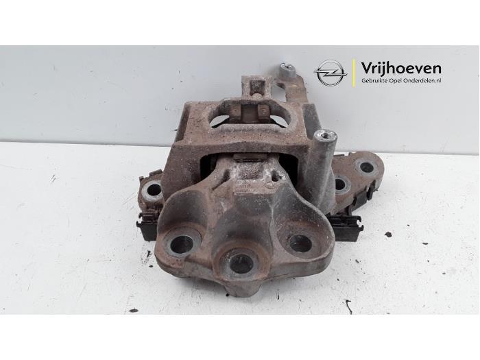 Used Engine mount Opel Astra K 1.6 CDTI 136 16V Price € 30,00 Margin scheme offered by Autodemontage Vrijhoeven B.V.