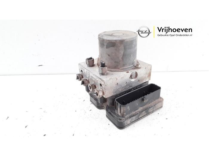 Usados Bomba ABS Opel Astra K 1.6 CDTI 136 16V Precio € 100,00 Norma de margen ofrecido por Autodemontage Vrijhoeven B.V.