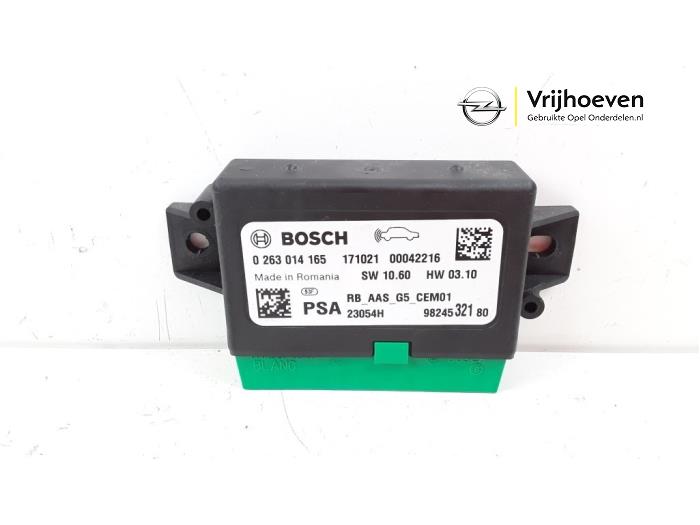 Usados Módulo PDC Opel Crossland (X) 1.6 CDTi 100 Precio € 17,50 Norma de margen ofrecido por Autodemontage Vrijhoeven B.V.