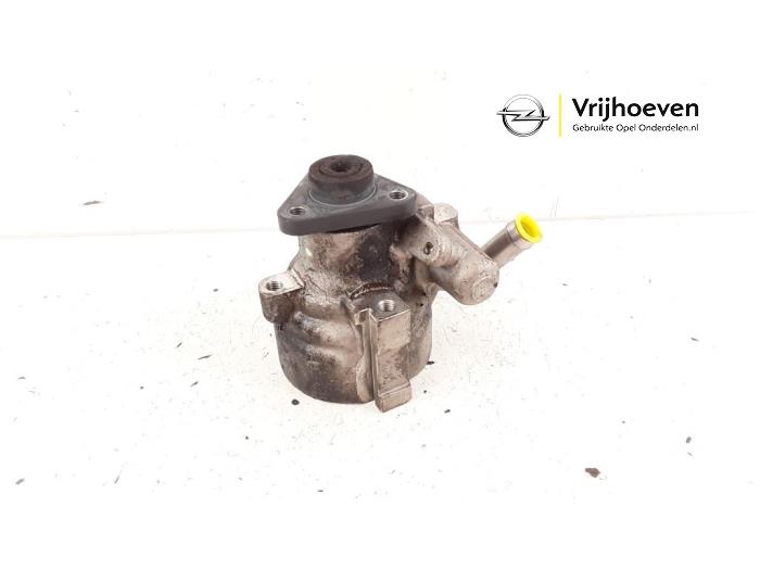 Bomba de dirección asistida de un Opel Combo 1.3 CDTI 16V ecoFlex 2016