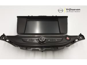 Usados Controlador de pantalla multimedia Opel Astra K 1.4 Turbo 16V Precio € 200,00 Norma de margen ofrecido por Autodemontage Vrijhoeven B.V.