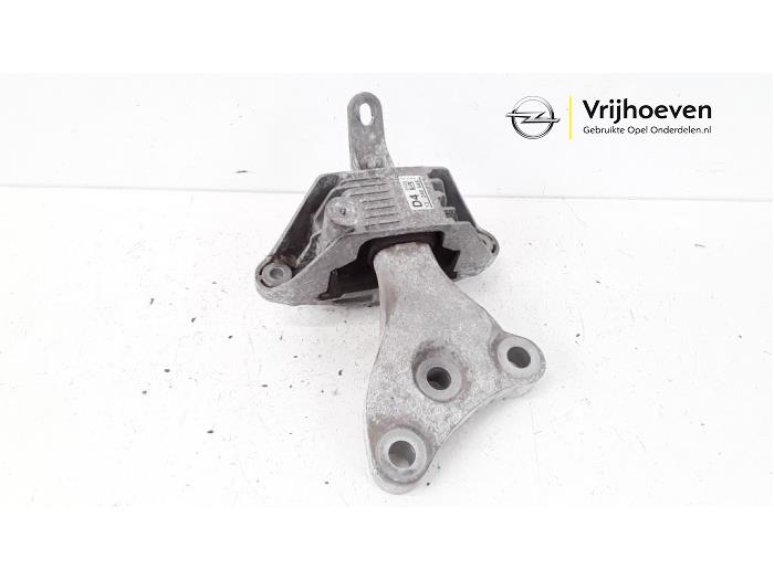 Used Engine mount Opel Zafira Tourer (P12) 2.0 CDTI 16V 160 Ecotec Price € 40,00 Margin scheme offered by Autodemontage Vrijhoeven B.V.