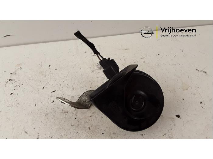 Używane Klakson Opel Zafira Tourer (P12) 2.0 CDTI 16V 160 Ecotec Cena € 15,00 Procedura marży oferowane przez Autodemontage Vrijhoeven B.V.