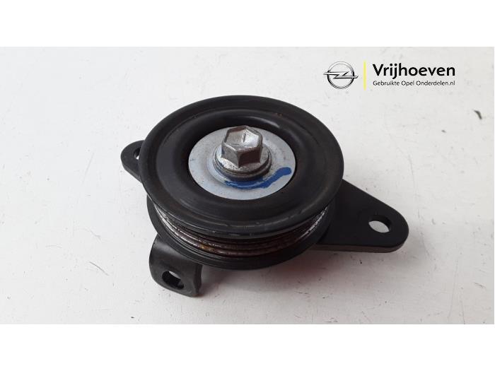 Usados Tensor correa múltiple Opel Agila (B) 1.2 16V Precio € 25,00 Norma de margen ofrecido por Autodemontage Vrijhoeven B.V.