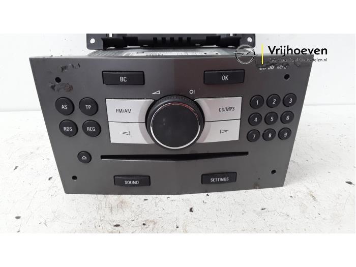 Reproductor de CD y radio de un Vauxhall Antara 2.2 CDTI 16V 4x2 2012