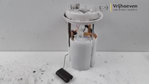Usagé Pompe carburant électrique Opel Corsa E 1.4 Turbo 16V Prix € 75,00 Règlement à la marge proposé par Autodemontage Vrijhoeven B.V.