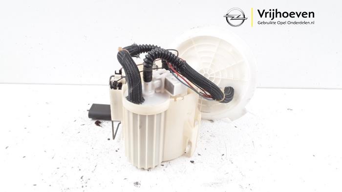 Kraftstoffpumpe Elektrisch van een Opel Astra H SW (L35) 1.6 16V Twinport 2005