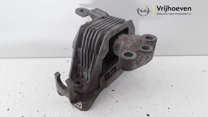 Used Engine mount Opel Astra J Sports Tourer (PD8/PE8/PF8) 1.4 Turbo 16V Price € 20,00 Margin scheme offered by Autodemontage Vrijhoeven B.V.