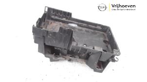 Used Battery box Opel Meriva 1.4 Turbo 16V ecoFLEX Price € 15,00 Margin scheme offered by Autodemontage Vrijhoeven B.V.