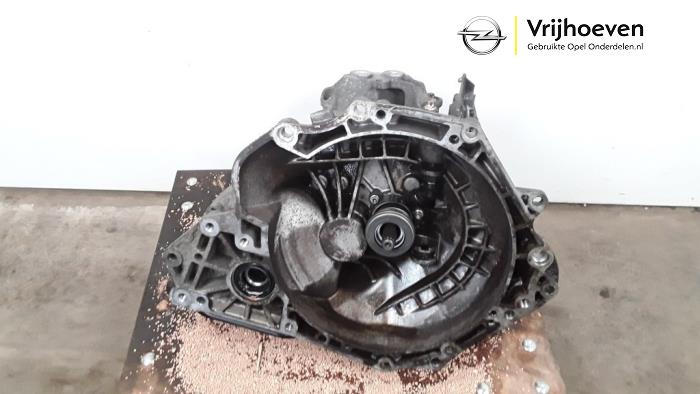 Gebrauchte Getriebe Opel Corsa C (F08/68) 1.2 16V Preis € 250,00 Margenregelung angeboten von Autodemontage Vrijhoeven B.V.