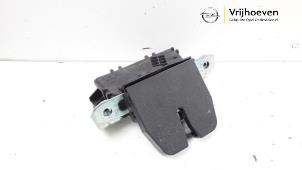 Used Tailgate lock mechanism Opel Astra H SW (L35) 1.6 16V Twinport Price € 25,00 Margin scheme offered by Autodemontage Vrijhoeven B.V.
