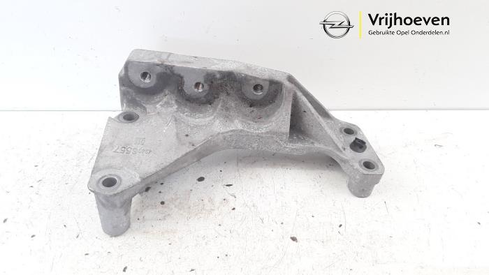 Usagé Support moteur Opel Astra K 1.5 CDTi 105 12V Prix € 45,00 Règlement à la marge proposé par Autodemontage Vrijhoeven B.V.