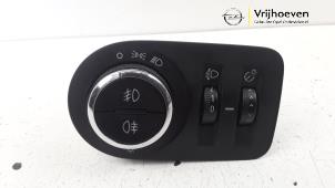 Used Light switch Opel Corsa D 1.3 CDTi 16V ecoFLEX Price € 10,00 Margin scheme offered by Autodemontage Vrijhoeven B.V.