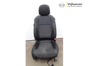 Used Seat, right Opel Zafira Tourer (P12) 2.0 CDTI 16V 165 Ecotec Price € 75,00 Margin scheme offered by Autodemontage Vrijhoeven B.V.