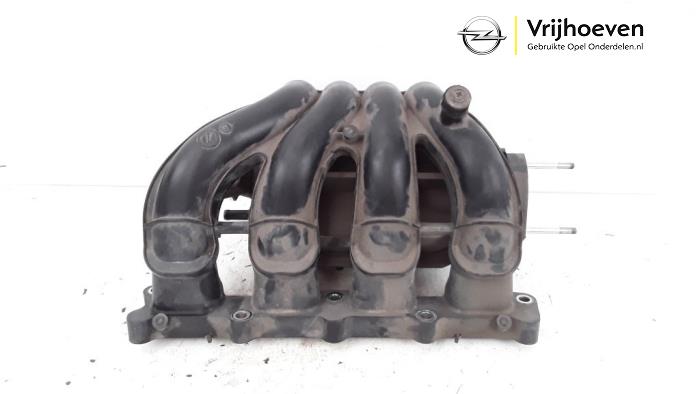 Begagnade Insugsrör Opel Agila (B) 1.2 16V Pris € 40,00 Marginaltabell erbjuds av Autodemontage Vrijhoeven B.V.