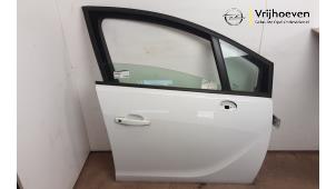 Używane Drzwi prawe przednie wersja 4-drzwiowa Opel Meriva 1.4 16V Ecotec Cena € 100,00 Procedura marży oferowane przez Autodemontage Vrijhoeven B.V.