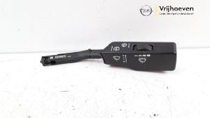 Używane Przelacznik wycieraczki Opel Signum (F48) 3.2 V6 24V Cena € 15,00 Procedura marży oferowane przez Autodemontage Vrijhoeven B.V.