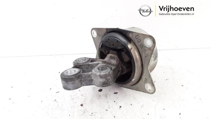 Engine mount from a Opel Signum (F48) 3.2 V6 24V 2003