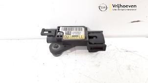 Used Airbag sensor Opel Signum (F48) 3.2 V6 24V Price € 25,00 Margin scheme offered by Autodemontage Vrijhoeven B.V.