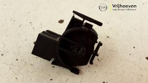 Used Ignition switch contact block Opel Agila (A) 1.0 12V Twin Port Price € 10,00 Margin scheme offered by Autodemontage Vrijhoeven B.V.