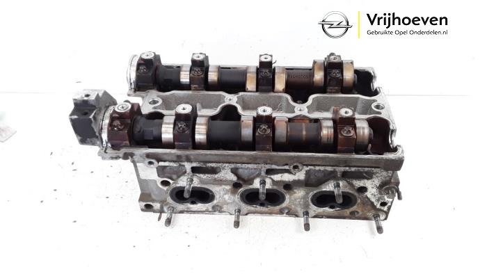 Usagé Culasse Opel Signum (F48) 3.2 V6 24V Prix € 200,00 Règlement à la marge proposé par Autodemontage Vrijhoeven B.V.