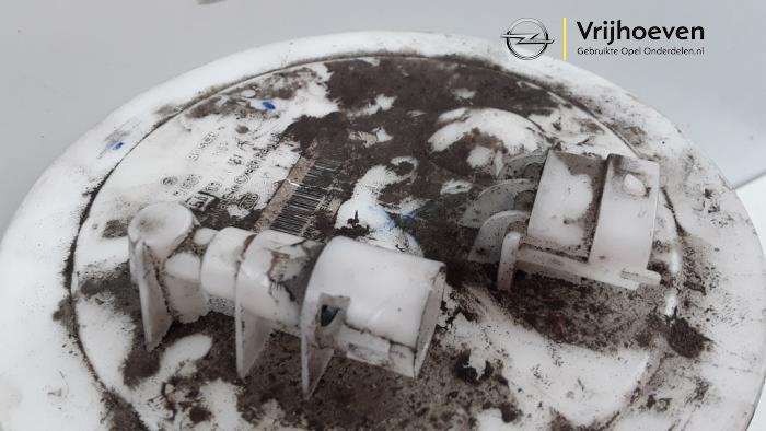 Pompe carburant électrique d'un Opel Astra H Twin Top (L67) 1.6 16V 2009