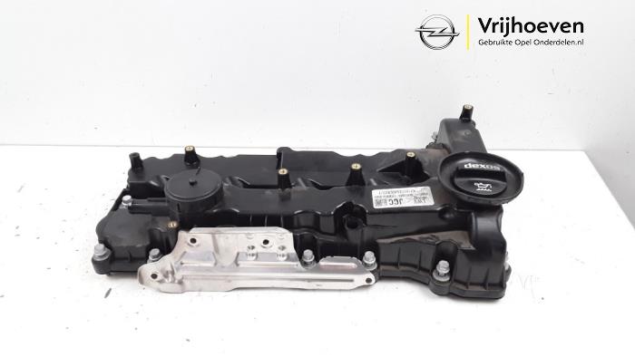 Usagé Couvercle soupapes Opel Astra K 1.6 CDTI 110 16V Prix € 40,00 Règlement à la marge proposé par Autodemontage Vrijhoeven B.V.
