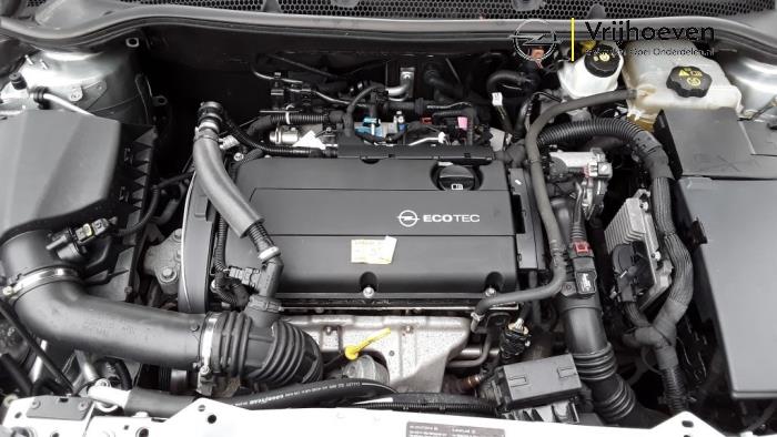 Engine Opel Astra J Sports Tourer 1.6 Turbo 16V - 95513592 A16LET A16LET