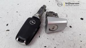 Used Set of locks Opel Astra H (L48) 1.6 16V Twinport Price € 65,00 Margin scheme offered by Autodemontage Vrijhoeven B.V.