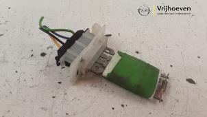 Used Heater resistor Opel Tigra Twin Top 1.4 16V Price € 15,00 Margin scheme offered by Autodemontage Vrijhoeven B.V.